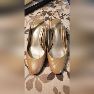 Liz Claiborne Marishka Champagne Slingback pumps